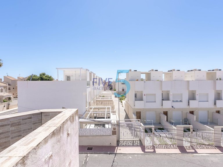 Apartment for Sale in Alicante, Valencia 17