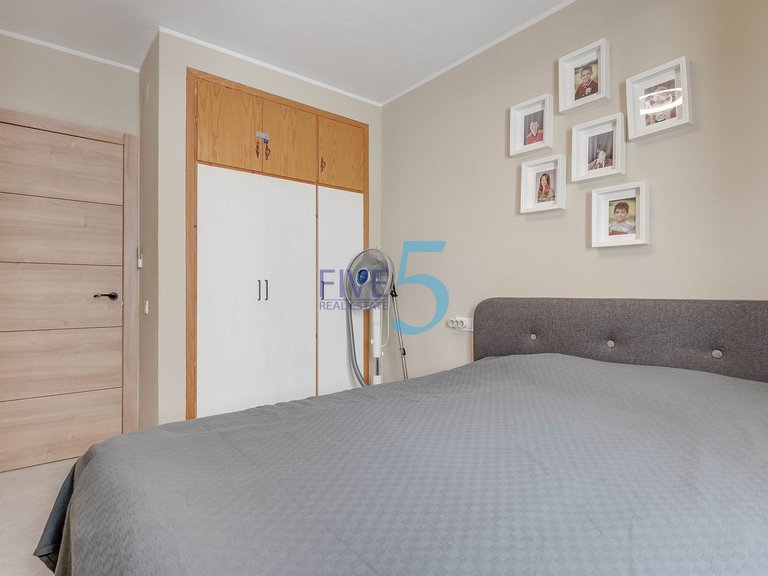 Apartment for Sale in Alicante, Valencia 11