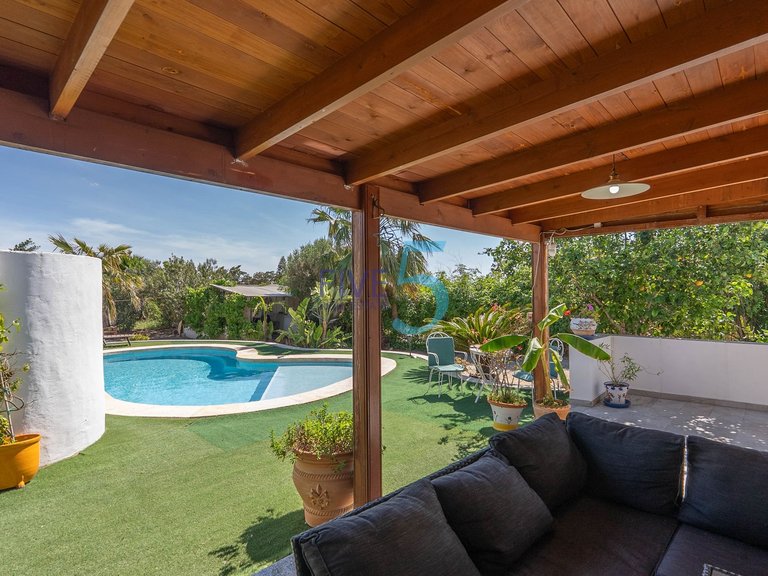 Villa for Sale in Alicante, Valencia 10