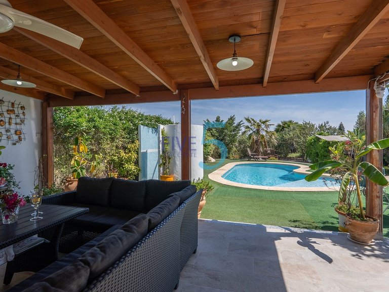 Villa for Sale in Alicante, Valencia 1