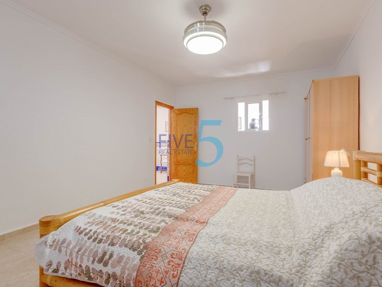 Villa for Sale in Alicante, Valencia 22