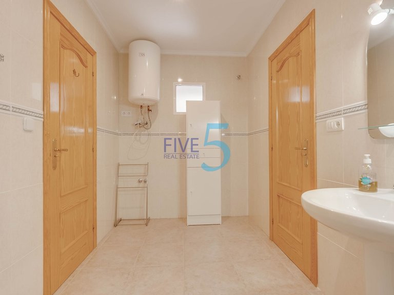 Villa for Sale in Alicante, Valencia 29