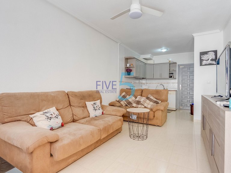 Apartment for Sale in Alicante, Valencia 2