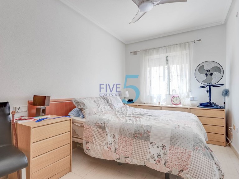 Apartment for Sale in Alicante, Valencia 8
