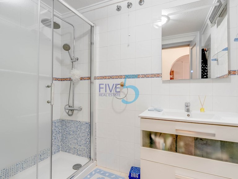 Apartment for Sale in Alicante, Valencia 10