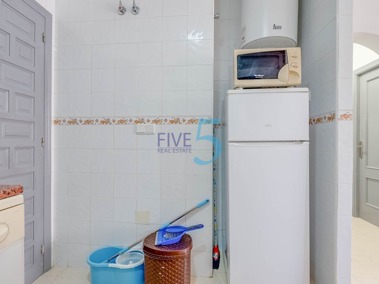 Apartment for Sale in Alicante, Valencia 6