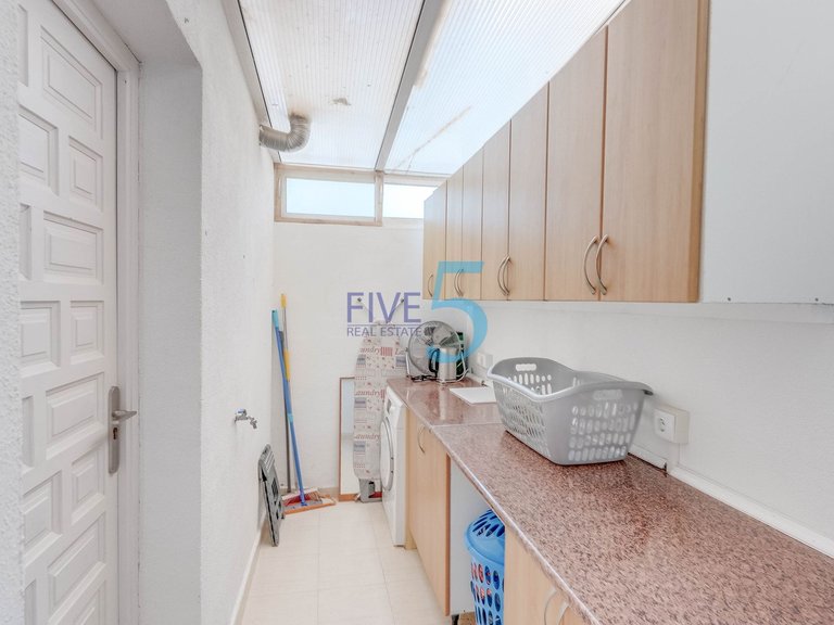 Apartment for Sale in Alicante, Valencia 7