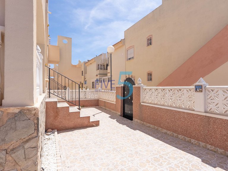 Apartment for Sale in Alicante, Valencia 16