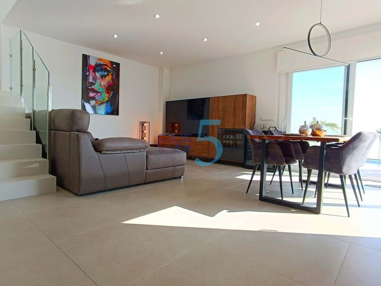 Villa for Sale in Alicante, Valencia 14