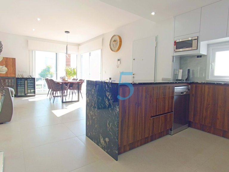 Villa for Sale in Alicante, Valencia 22