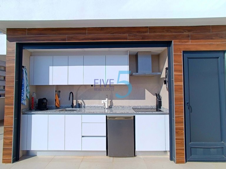 Villa for Sale in Alicante, Valencia 38