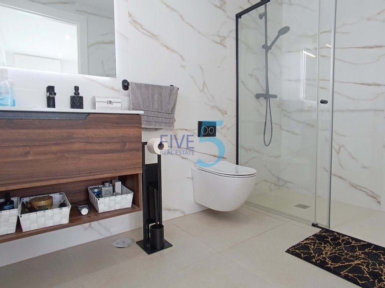 Villa for Sale in Alicante, Valencia 34