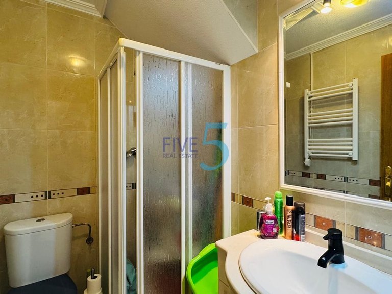 Villa for Sale in Alicante, Valencia 9