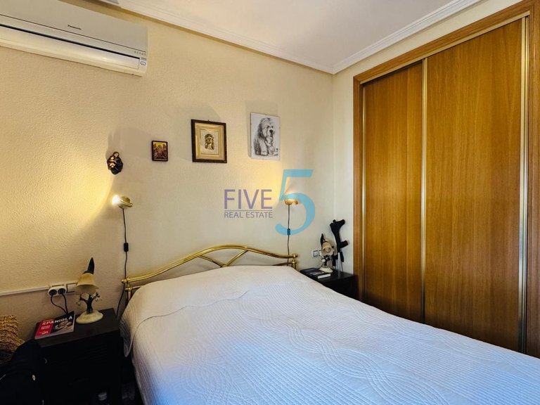 Villa for Sale in Alicante, Valencia 10