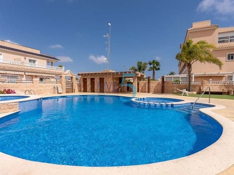 Villa for Sale in Alicante, Valencia 30