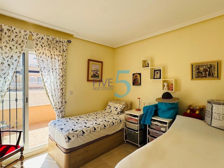 Villa for Sale in Alicante, Valencia 14