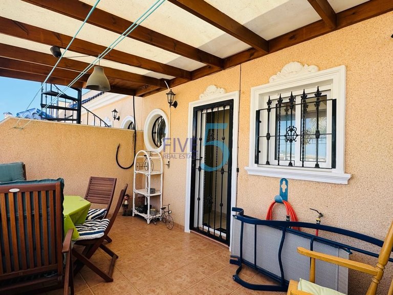 Villa for Sale in Alicante, Valencia 19