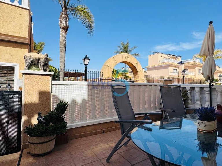 Villa for Sale in Alicante, Valencia 25