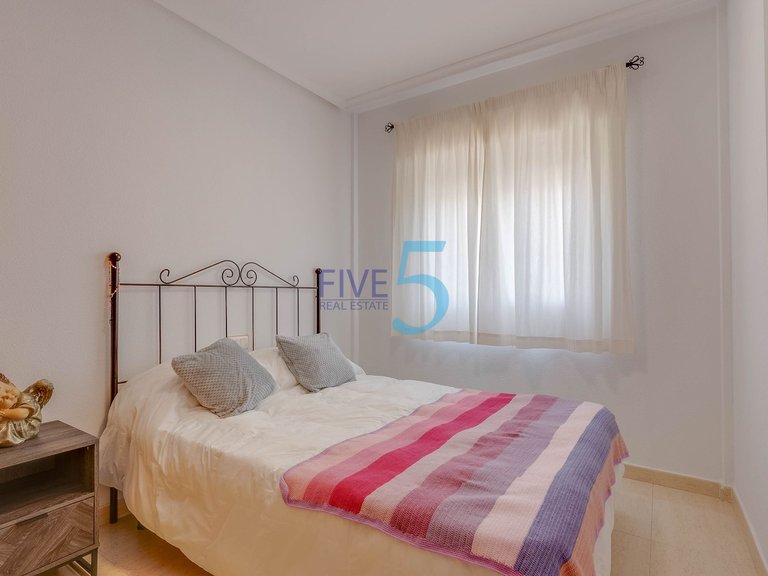 Villa for Sale in Alicante, Valencia 15