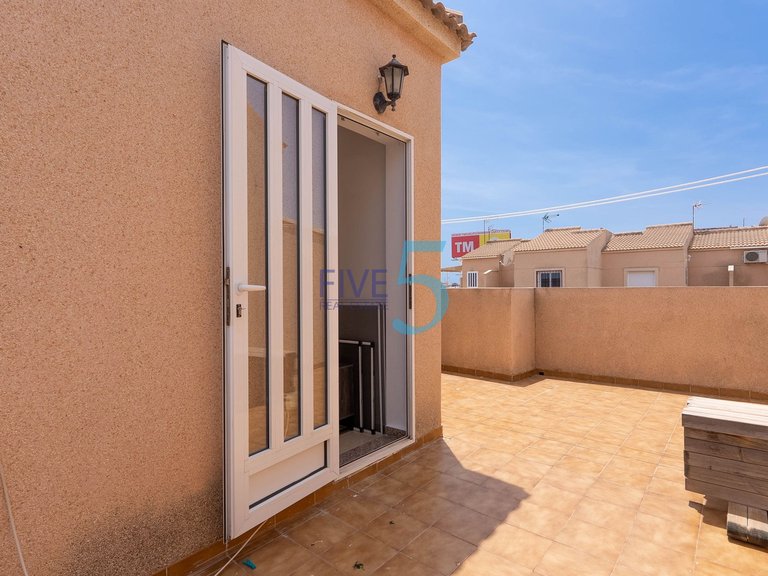 Villa for Sale in Alicante, Valencia 21