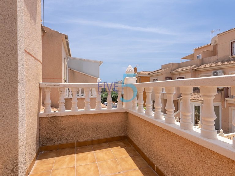 Villa for Sale in Alicante, Valencia 17