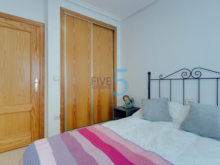 Villa for Sale in Alicante, Valencia 16