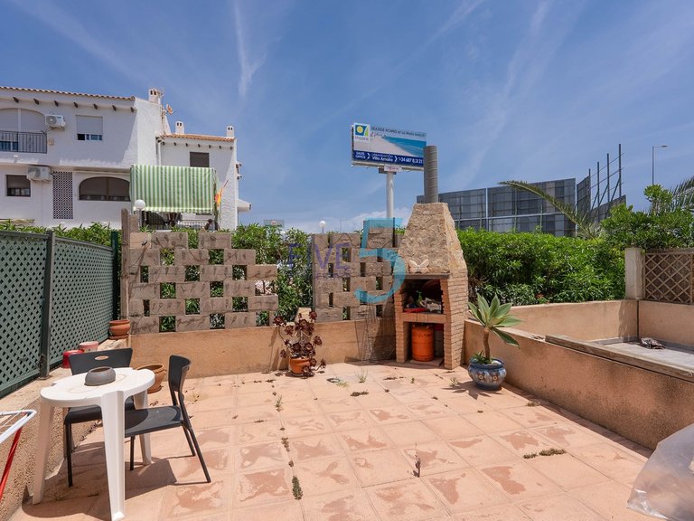 Villa for Sale in Alicante, Valencia 10