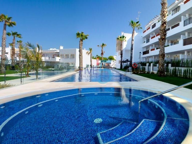 Apartment for Sale in Alicante, Valencia 26