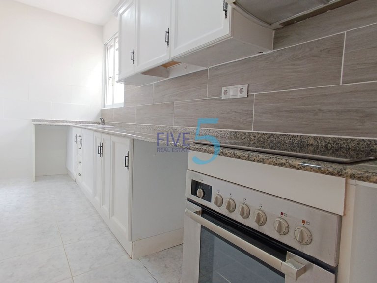 Villa for Sale in Alicante, Valencia 24