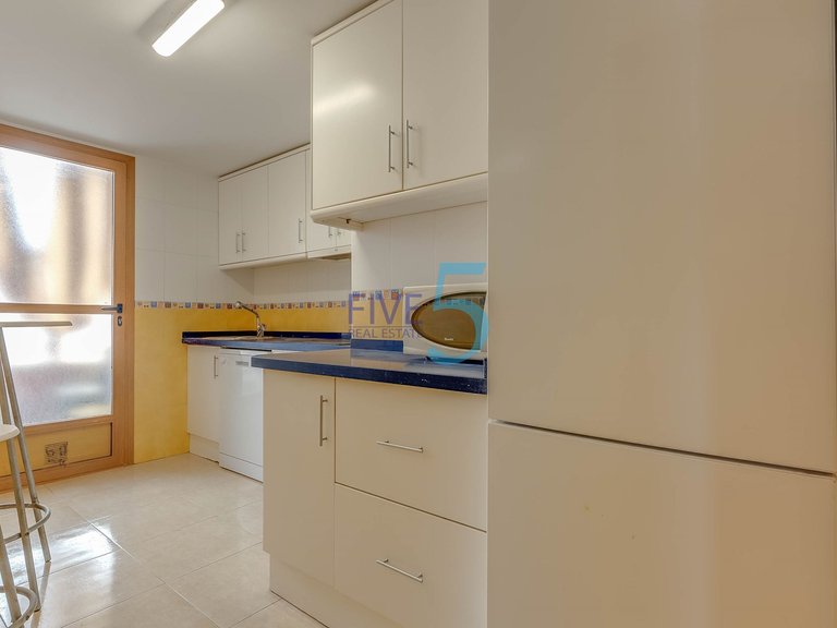 Apartment for Sale in Alicante, Valencia 5