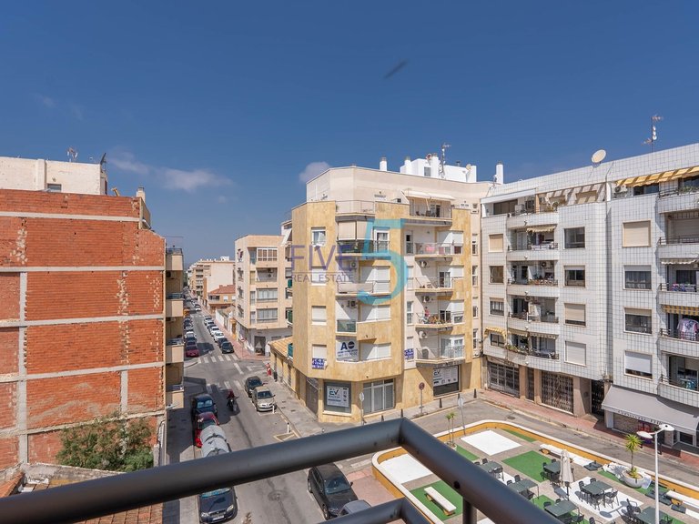 Apartment for Sale in Alicante, Valencia 17