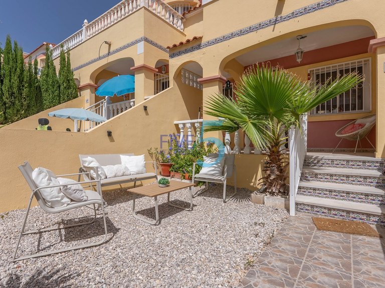 Villa for Sale in Alicante, Valencia 3
