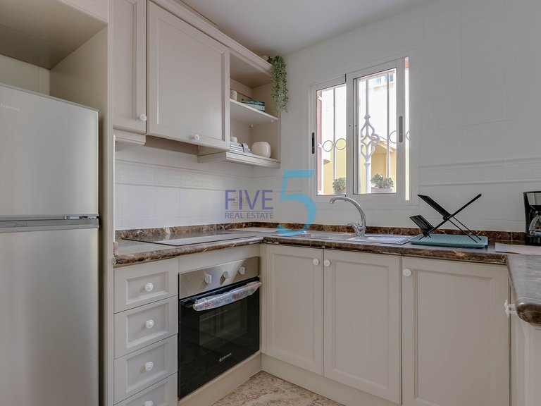 Villa for Sale in Alicante, Valencia 11