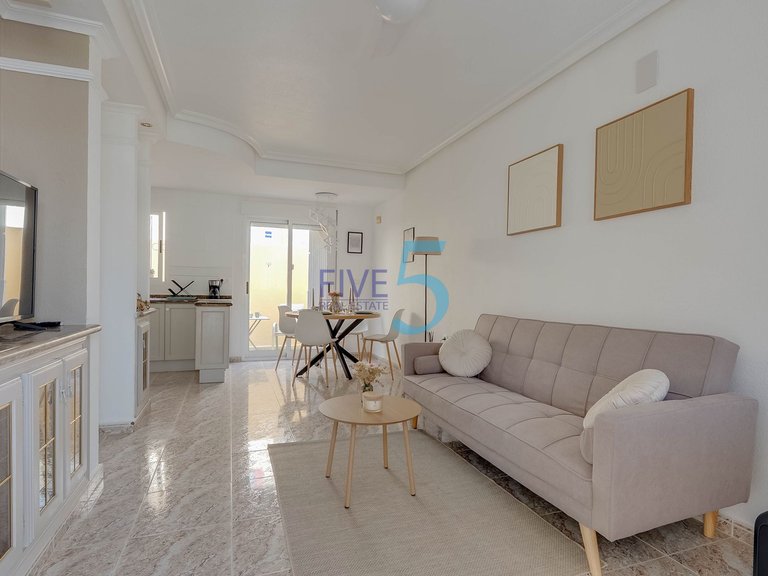 Villa for Sale in Alicante, Valencia 6