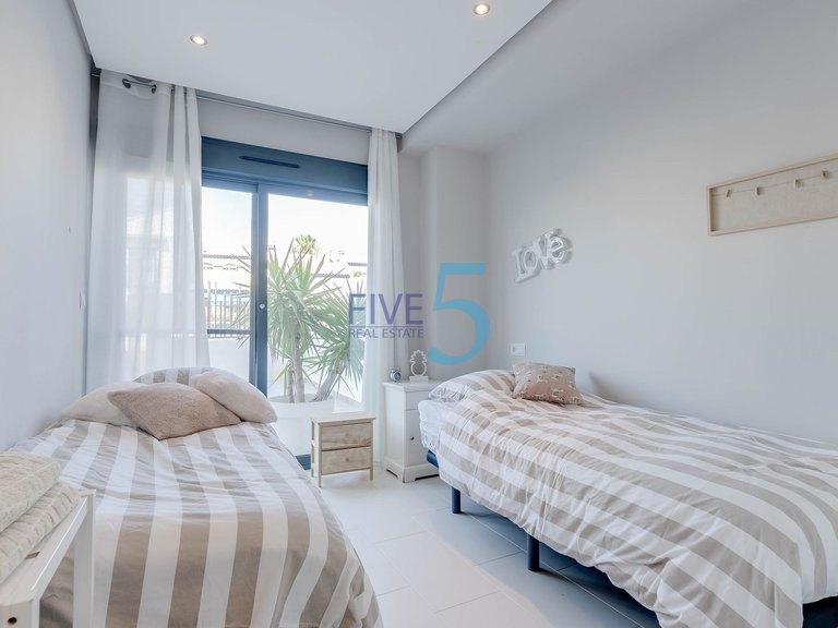 Apartment for Sale in Alicante, Valencia 14
