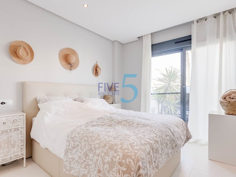Apartment for Sale in Alicante, Valencia 10