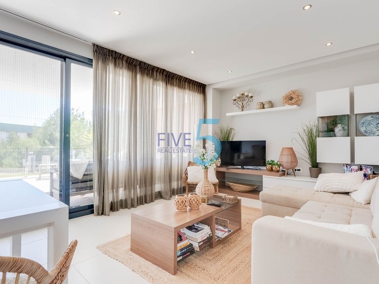 Apartment for Sale in Alicante, Valencia 3