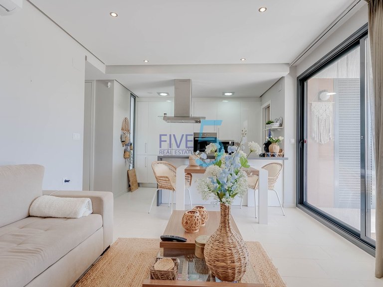 Apartment for Sale in Alicante, Valencia 5