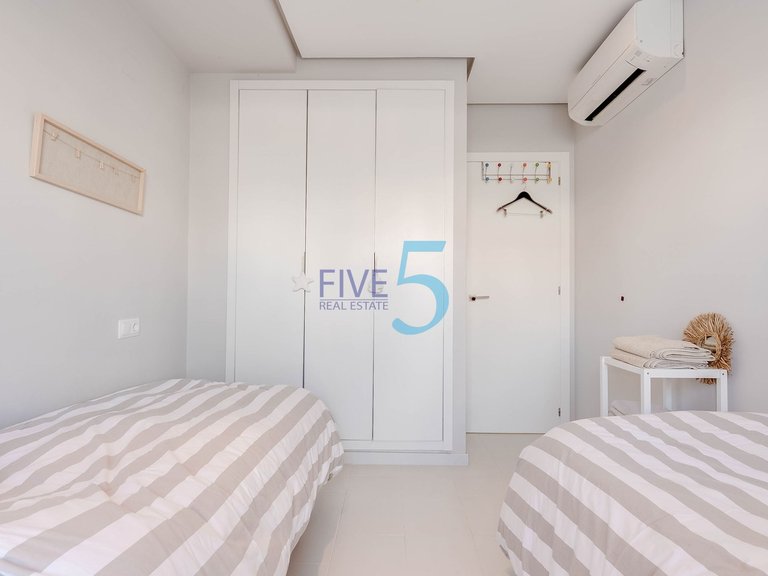 Apartment for Sale in Alicante, Valencia 15