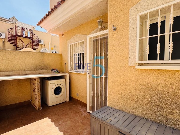 Villa for Sale in Alicante, Valencia 10