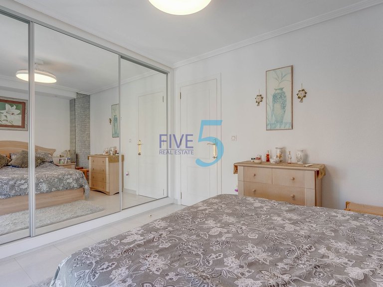 Villa for Sale in Alicante, Valencia 15