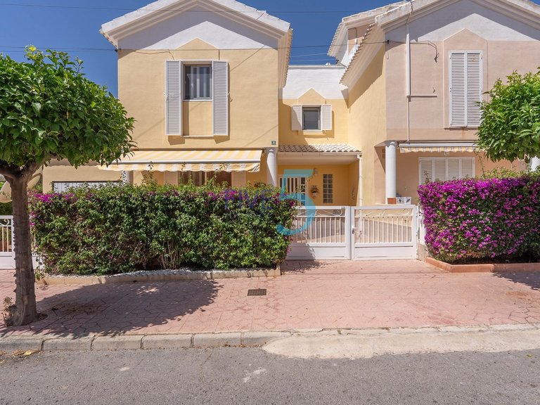 Villa for Sale in Alicante, Valencia 1