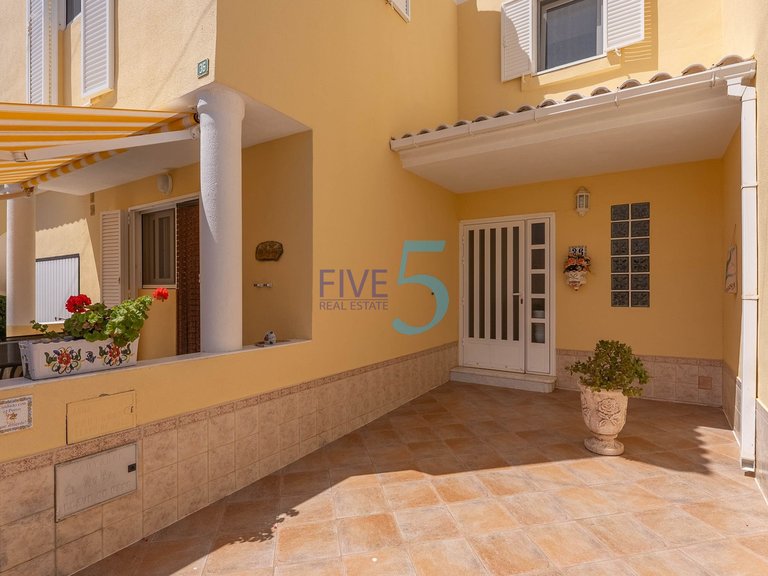 Villa for Sale in Alicante, Valencia 29