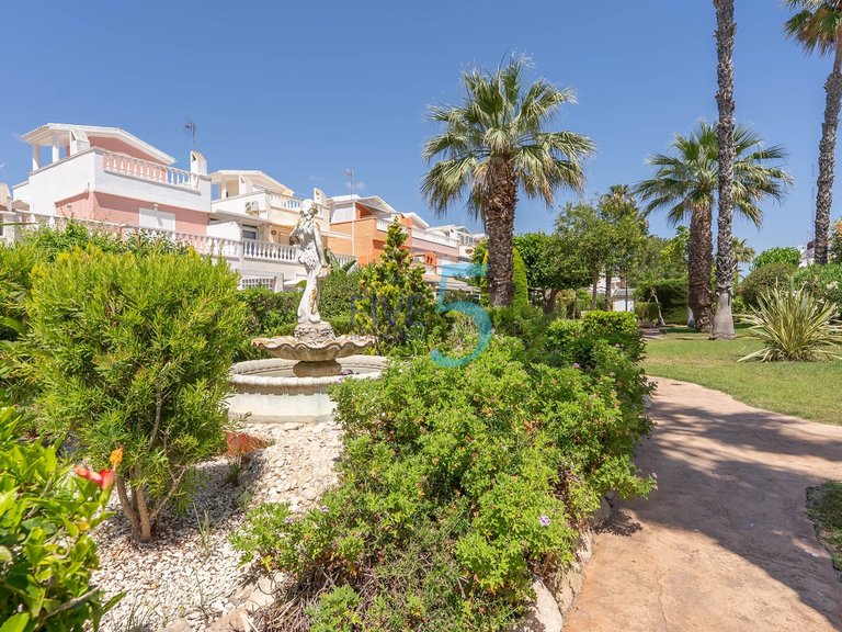 Villa for Sale in Alicante, Valencia 39