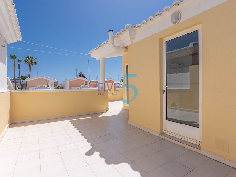 Villa for Sale in Alicante, Valencia 21