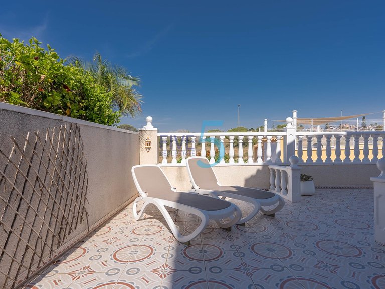 Villa for Sale in Alicante, Valencia 25