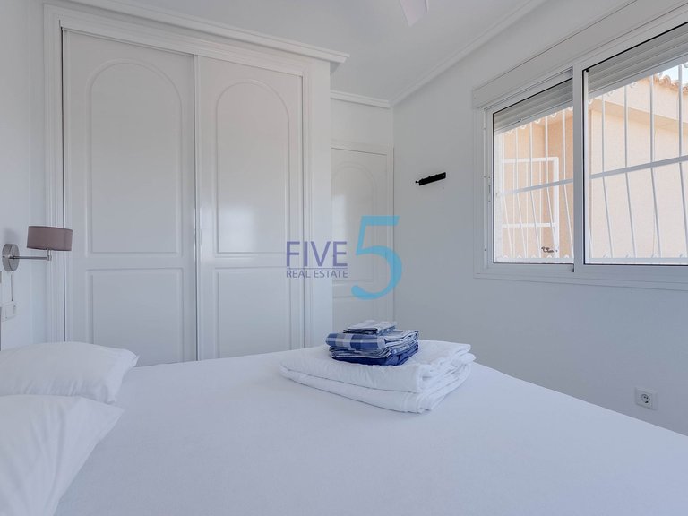 Villa for Sale in Alicante, Valencia 14