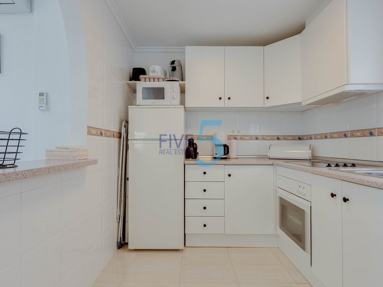 Villa for Sale in Alicante, Valencia 8