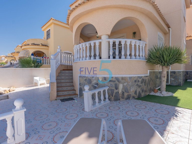 Villa for Sale in Alicante, Valencia 21