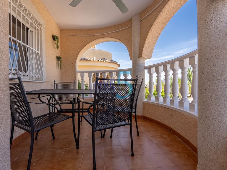 Villa for Sale in Alicante, Valencia 27